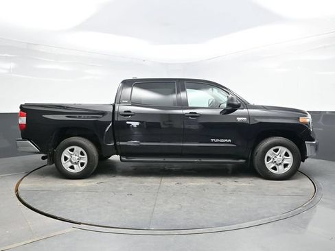 Used 2021 Toyota Tundra SR5 AWD/4WD image 9