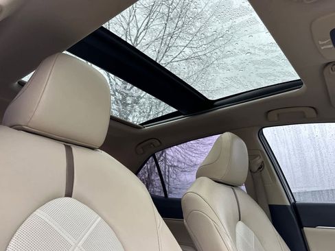 Used 2018 Toyota Camry XLE w/ Driver Assist Package image 16