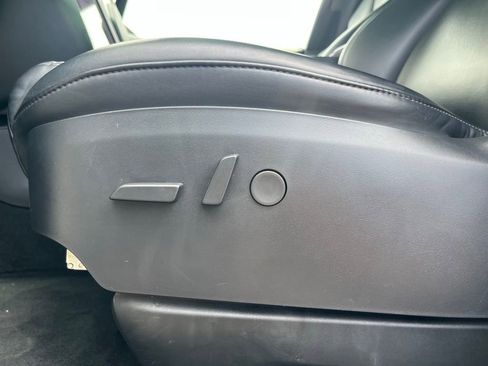 Used 2020 Tesla Model X Long Range image 24