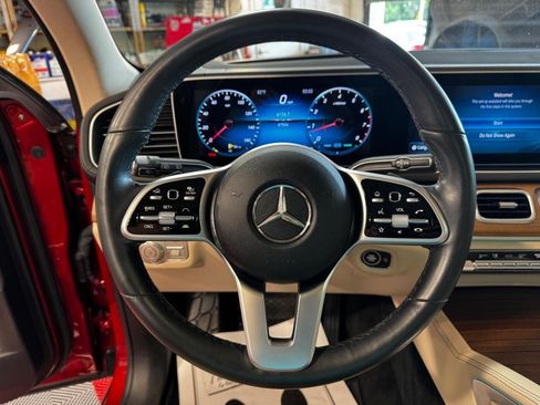 Used 2022 Mercedes-Benz GLS 450 4MATIC image 18