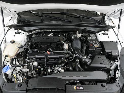 Used 2024 Kia K5 GT-Line image 3