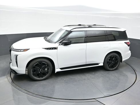 New 2026 INFINITI QX80 4WD w/ Sport Exterior Package image 38