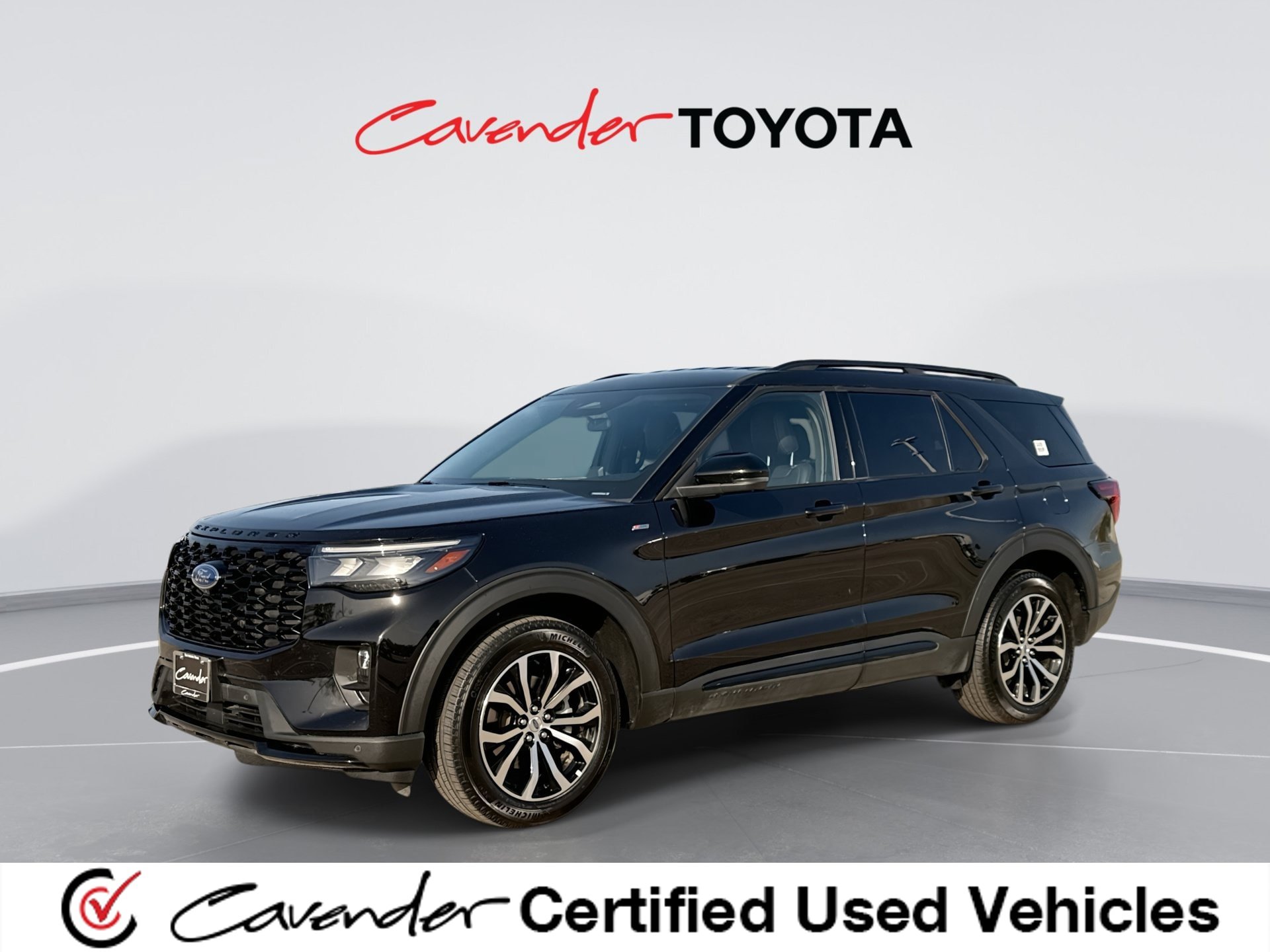Used 2026 Ford Explorer ST-Line AWD/4WD image 1