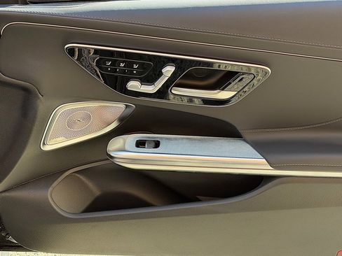 Used 2024 Mercedes-Benz CLE 450 4MATIC Cabriolet image 21