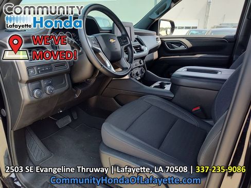 Used 2024 Chevrolet Tahoe LS RWD image 2