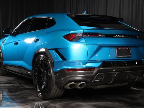 Used 2023 Lamborghini Urus Performante image 10