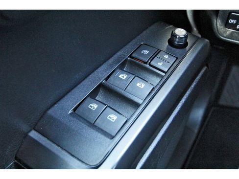 Used 2019 Toyota Tacoma TRD Sport image 21