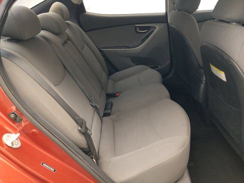 Used 2016 Hyundai Elantra SE FWD image 19