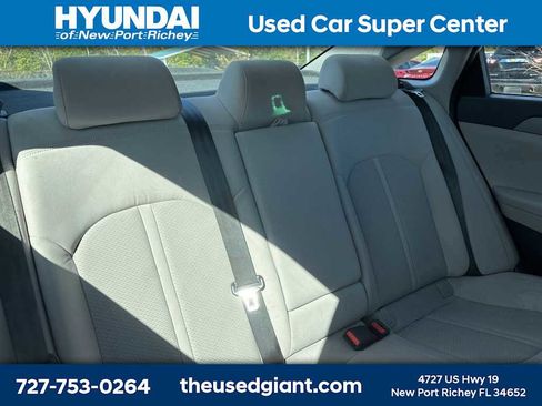 Used 2016 Hyundai Sonata SE image 8
