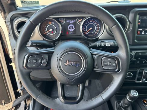 Used 2023 Jeep Wrangler Unlimited Sport AWD/4WD image 25