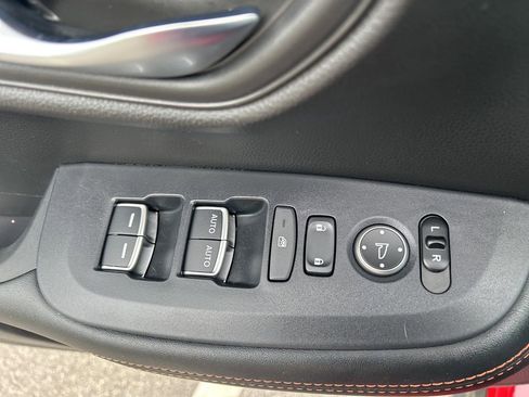 Used 2023 Honda HR-V Sport image 18
