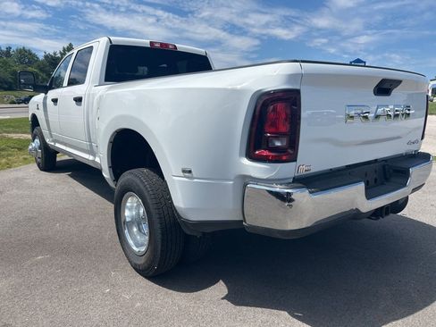 Used 2026 RAM 3500 Tradesman w/ Chrome Appearance Group A AWD/4WD image 5