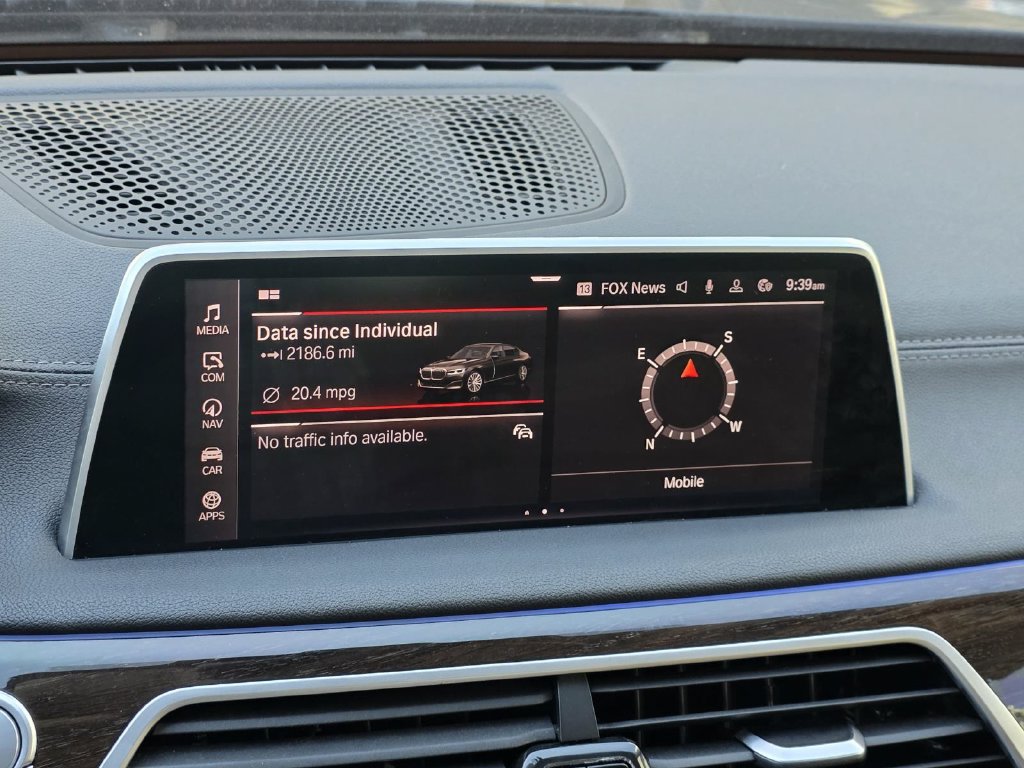 Used 2020 BMW 740i w/ Premium Package RWD image 22