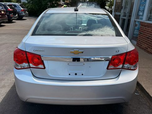 Used 2015 Chevrolet Cruze LT FWD image 3