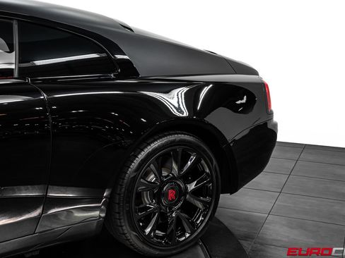 Used 2019 Rolls-Royce Wraith RWD image 15