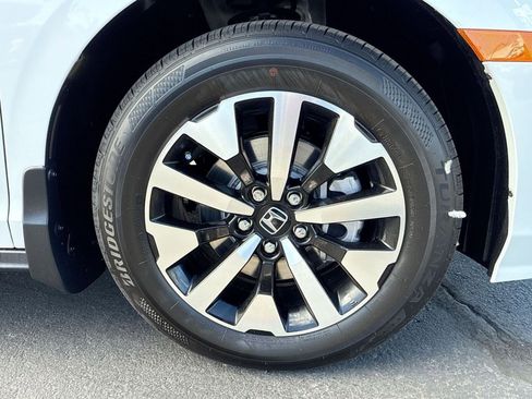 New 2026 Honda Odyssey EX-L image 5