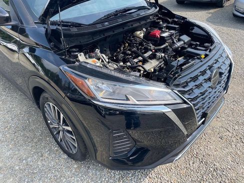 Used 2021 Nissan Kicks SV FWD image 25