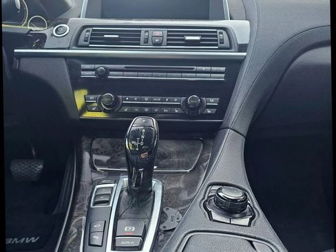 Used 2012 BMW 650i Convertible image 38