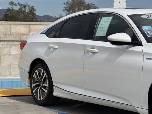 Used 2020 Honda Accord EX image 5