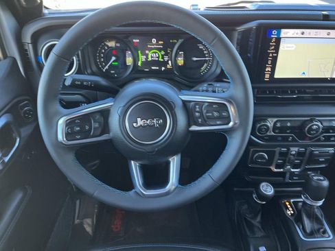 Used 2024 Jeep Wrangler High Altitude image 12