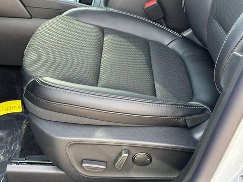 New 2025 Ford Escape SE image 10