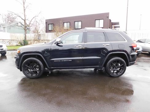 Used 2017 Jeep Grand Cherokee Limited w/ Luxury Group II image 23