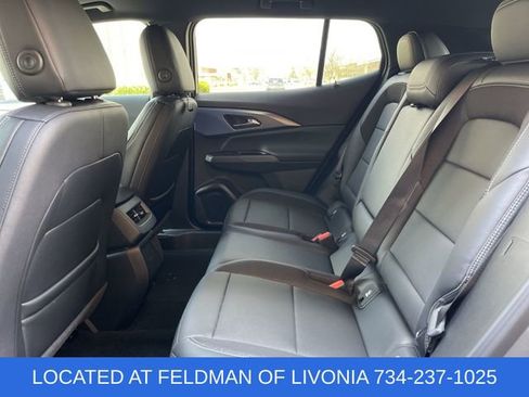 Certified 2025 Chevrolet Equinox EV LT FWD image 22