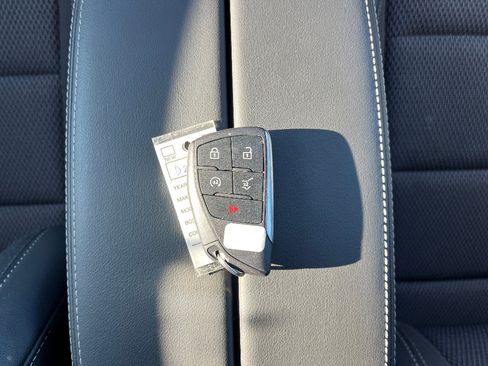 Used 2023 Buick Envision Preferred image 17