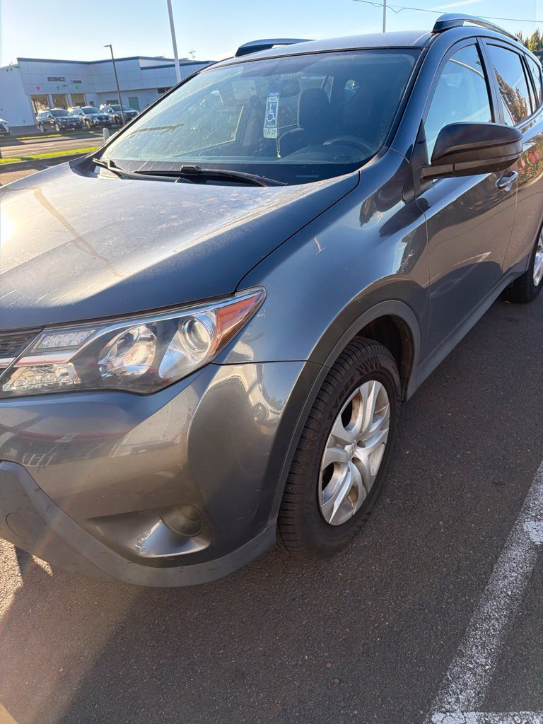 Used 2015 Toyota RAV4 LE AWD/4WD image 8