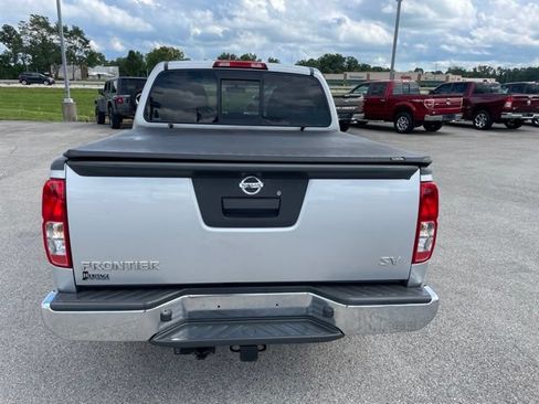 Used 2016 Nissan Frontier SV RWD image 9
