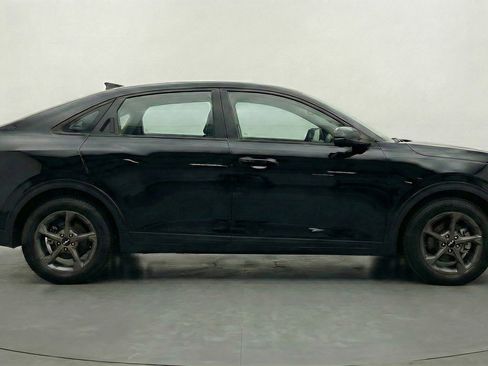 Used 2025 Kia K4 LXS image 11