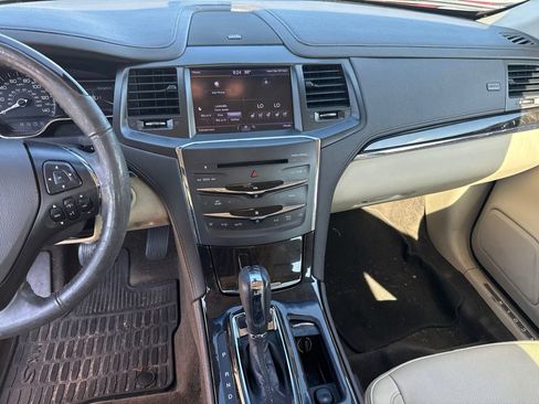 Used 2013 Lincoln MKS AWD image 8