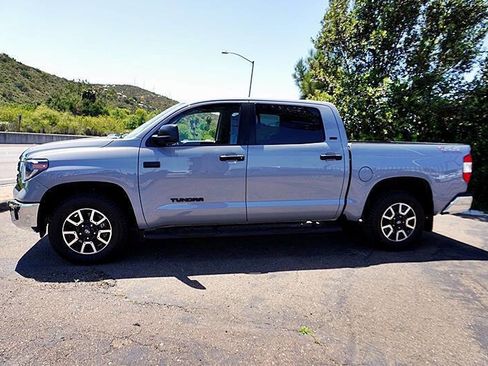 Used 2020 Toyota Tundra SR5 w/ SR5 Upgrade Package image 7