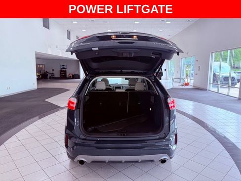 Used 2019 Ford Edge Titanium w/ Equipment Group 301A FWD image 7