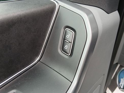 Used 2025 Ford F150 XLT w/ Equipment Group 301A Standard image 11