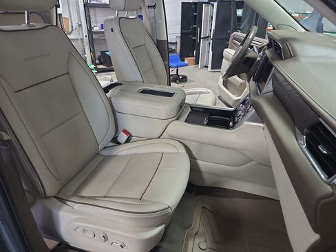 Used 2022 GMC Yukon Denali image 10