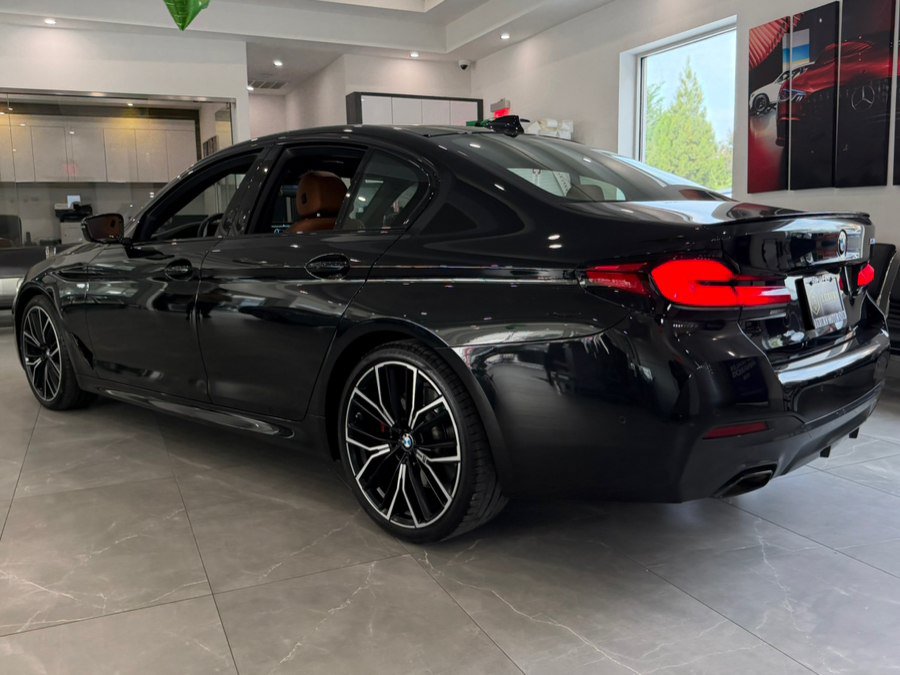 Used 2023 BMW 530i w/ M Sport Package RWD image 5