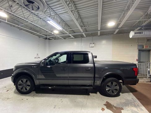 Used 2018 Ford F150 XLT w/ Equipment Group 302A Luxury AWD/4WD image 3