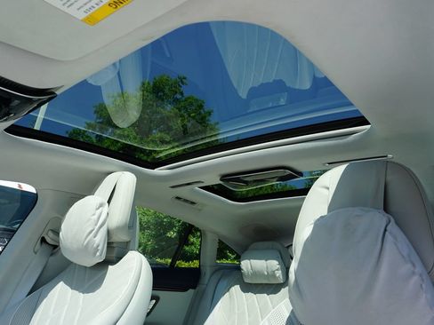 Certified 2023 Mercedes-Benz EQS 580 4MATIC Sedan image 14