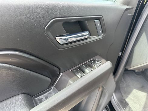 Used 2023 Chevrolet Colorado LT w/ LT Convenience Package III AWD/4WD image 19