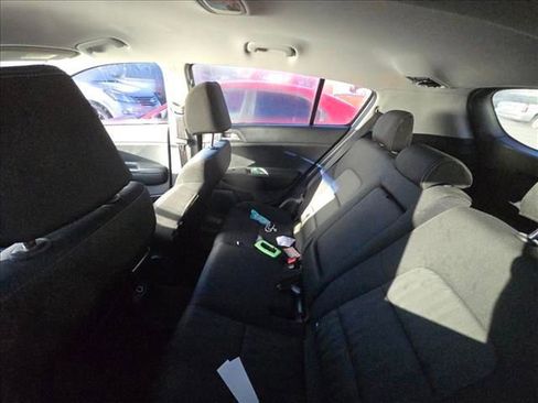 Used 2020 Kia Sportage LX image 31