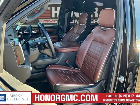 Used 2025 GMC Sierra 3500 Denali Ultimate AWD/4WD image 22