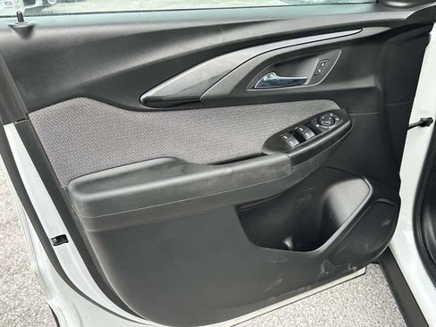 Certified 2021 Chevrolet TrailBlazer LS image 17