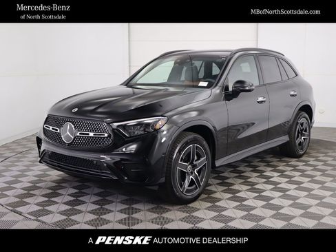 Certified 2025 Mercedes-Benz GLC 300 image 1