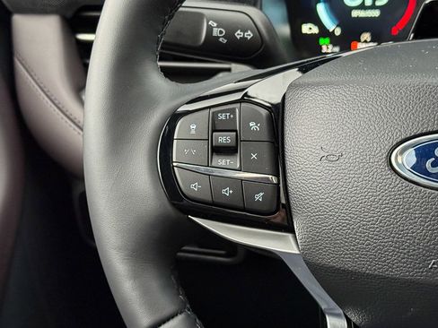 New 2026 Ford Explorer Platinum image 36