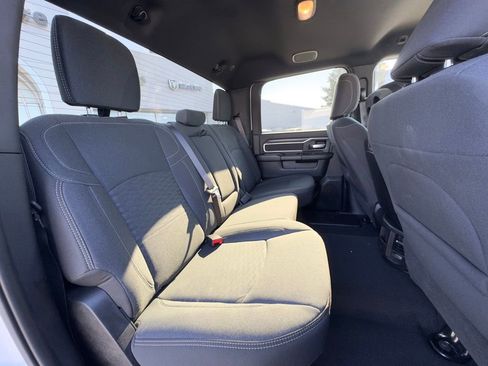 Used 2025 RAM 2500 Big Horn AWD/4WD image 24