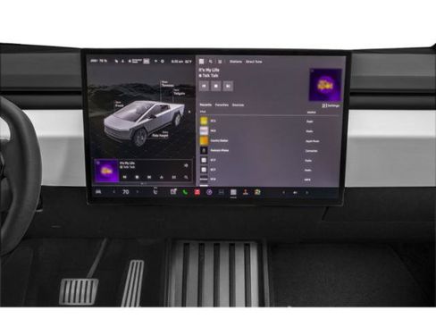 Used 2024 Tesla Cybertruck AWD Crew Cab image 10