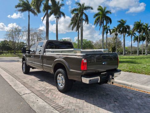 Used 2015 Ford F250 XLT w/ XLT Premium Package image 13