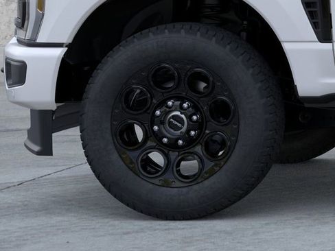 New 2026 Ford F250 Lariat w/ Black Appearance Package image 19