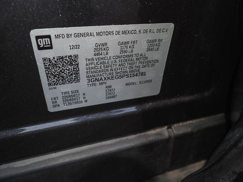 Used 2023 Chevrolet Equinox LT image 39